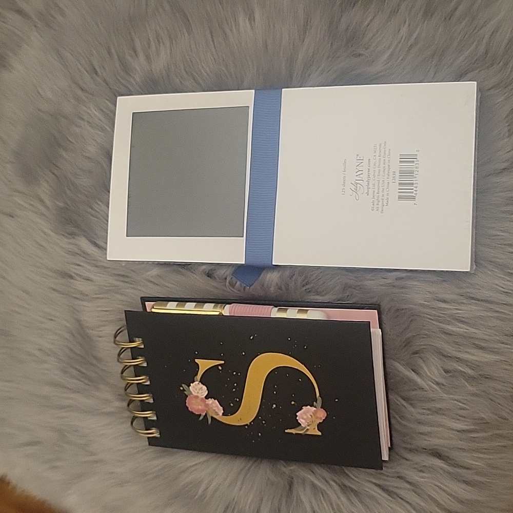 NWT S notebook and S magnetic notepad set - Picture 4 of 4